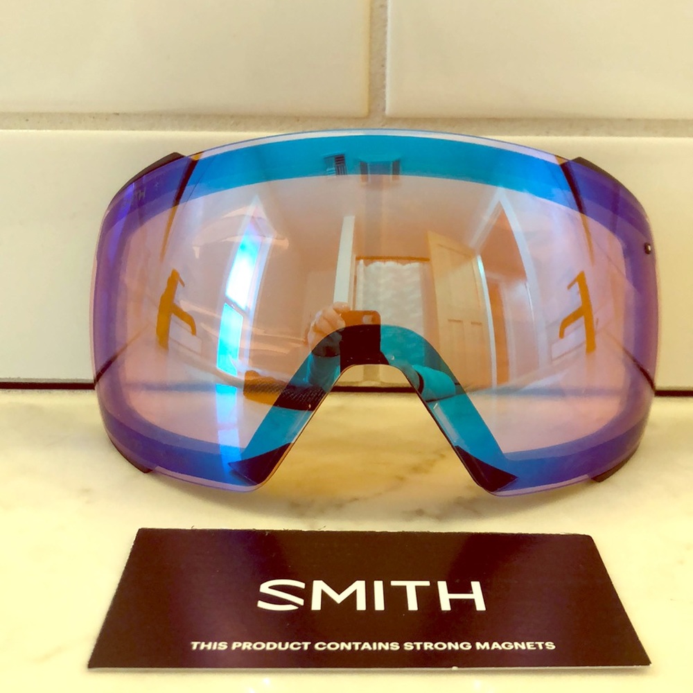 Smith I/O MAG Storm Rose Flash Chromapop Lens ❄️